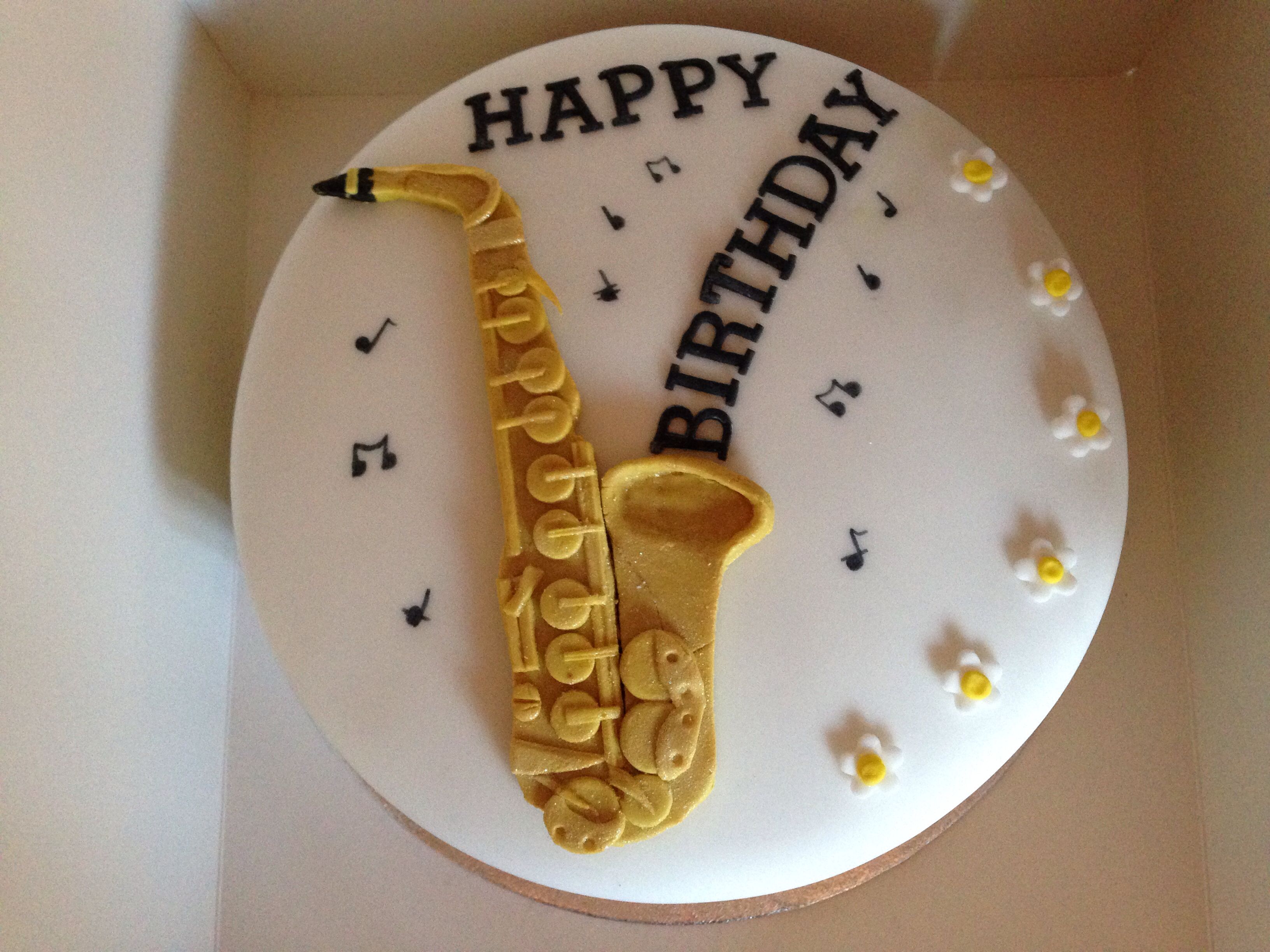 Detail Saxophone Cake Pan Nomer 9