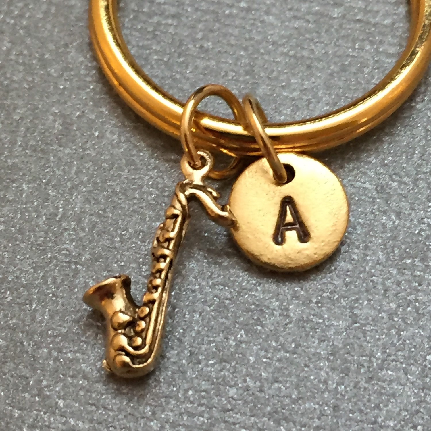 Detail Saxophone Keychain Nomer 14