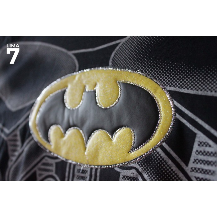 Detail Sayap Batman Nomer 56