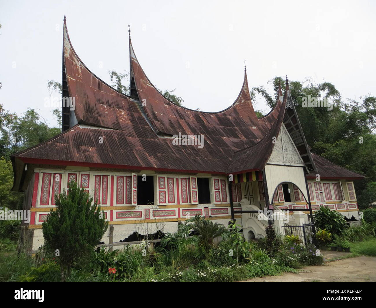 Detail Wallpaper Rumah Gadang Nomer 33