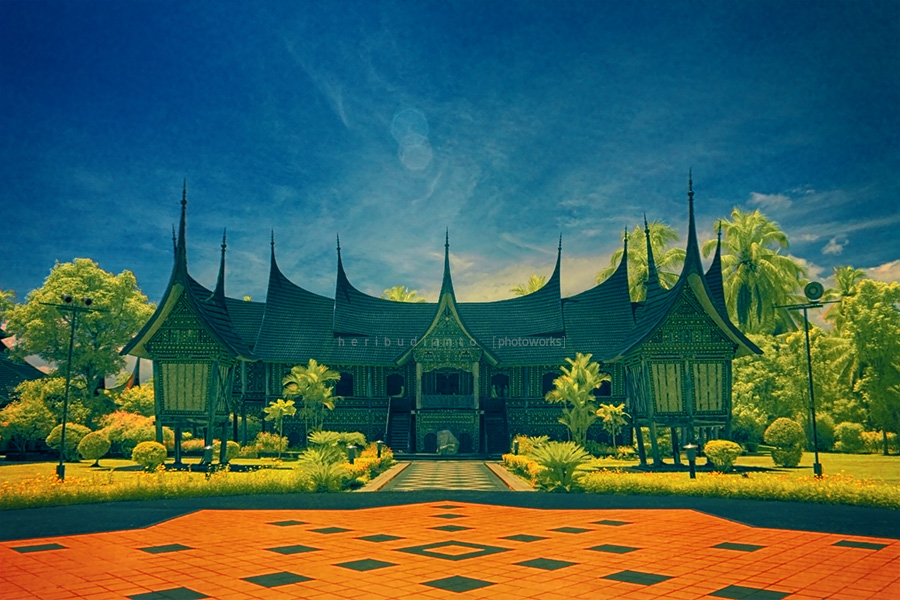 Detail Wallpaper Rumah Gadang Nomer 40