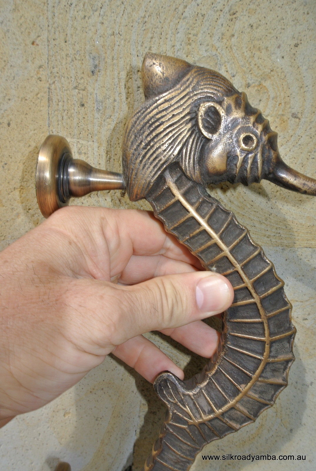 Detail Seahorse Door Pull Nomer 40