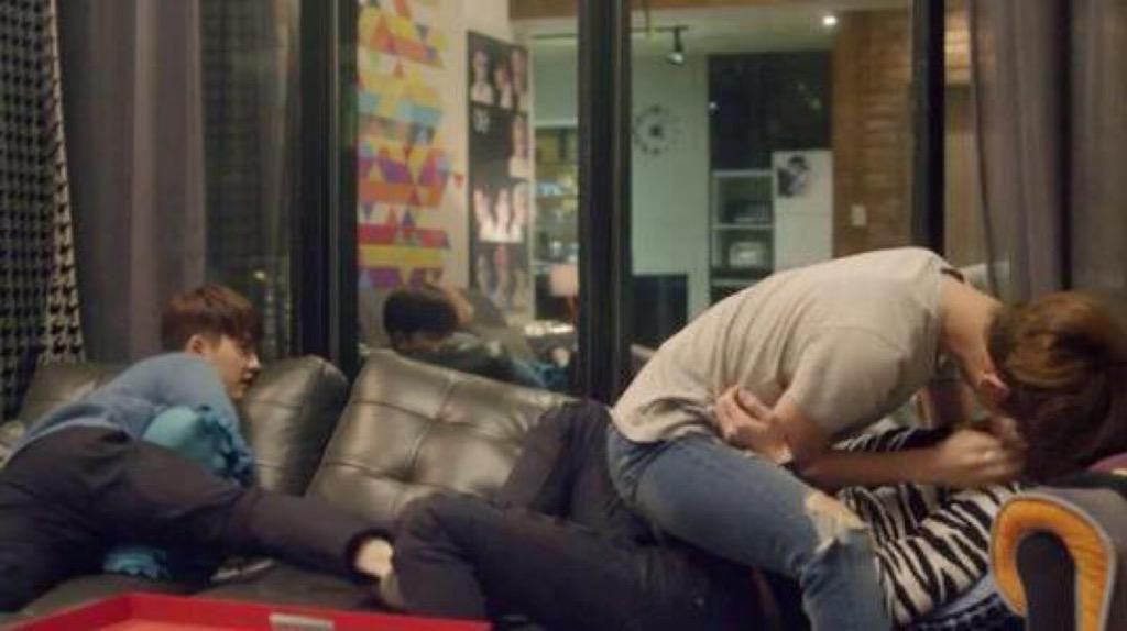 Detail Sehun Exo Next Door Nomer 25