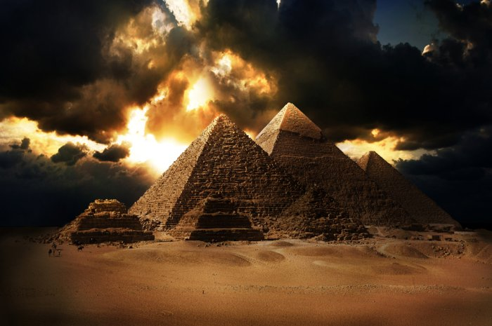 Detail Sejarah Piramida Giza Nomer 50