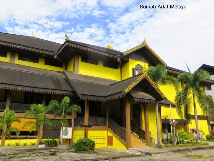 Detail Sejarah Rumah Adat Melayu Pontianak Nomer 10