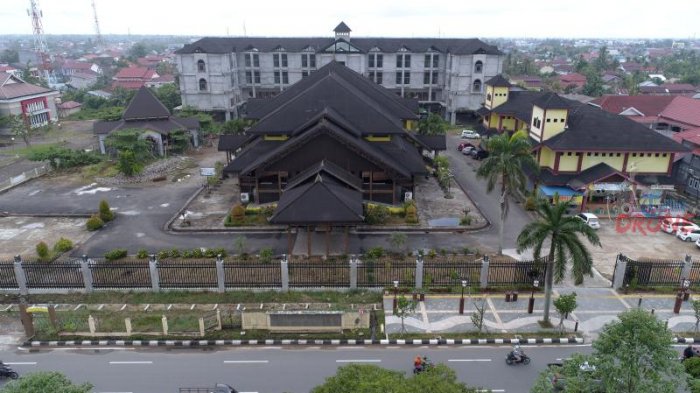 Detail Sejarah Rumah Adat Melayu Pontianak Nomer 13