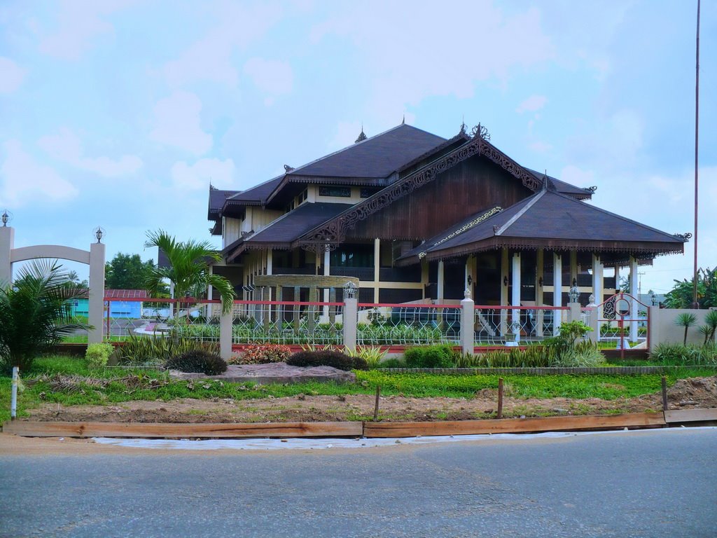 Detail Sejarah Rumah Adat Melayu Pontianak Nomer 32