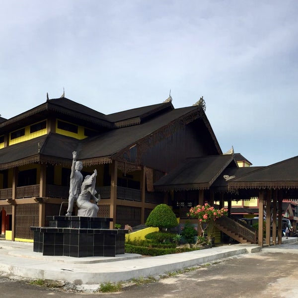 Detail Sejarah Rumah Adat Melayu Pontianak Nomer 46