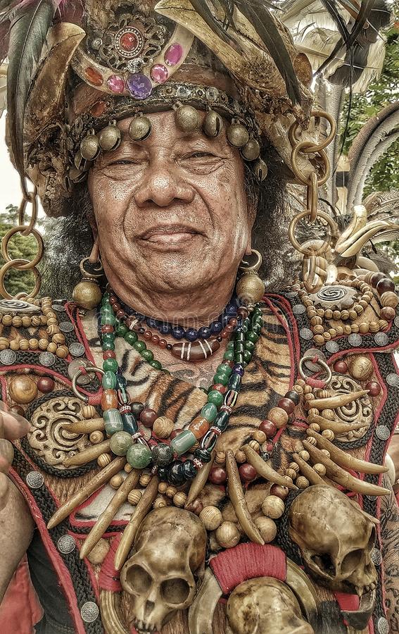 Detail Wallpaper Suku Dayak Nomer 16