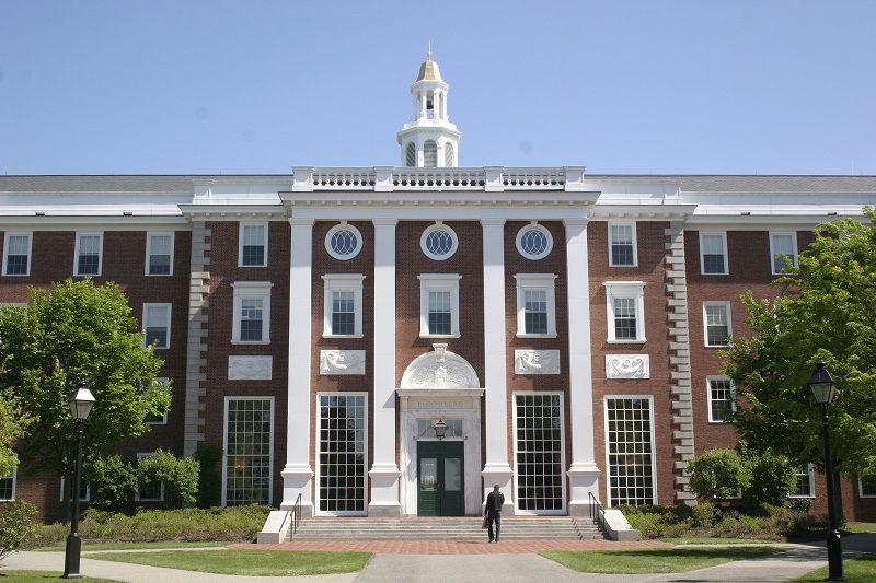 Detail Sekolah Bisnis Universitas Harvard Nomer 8