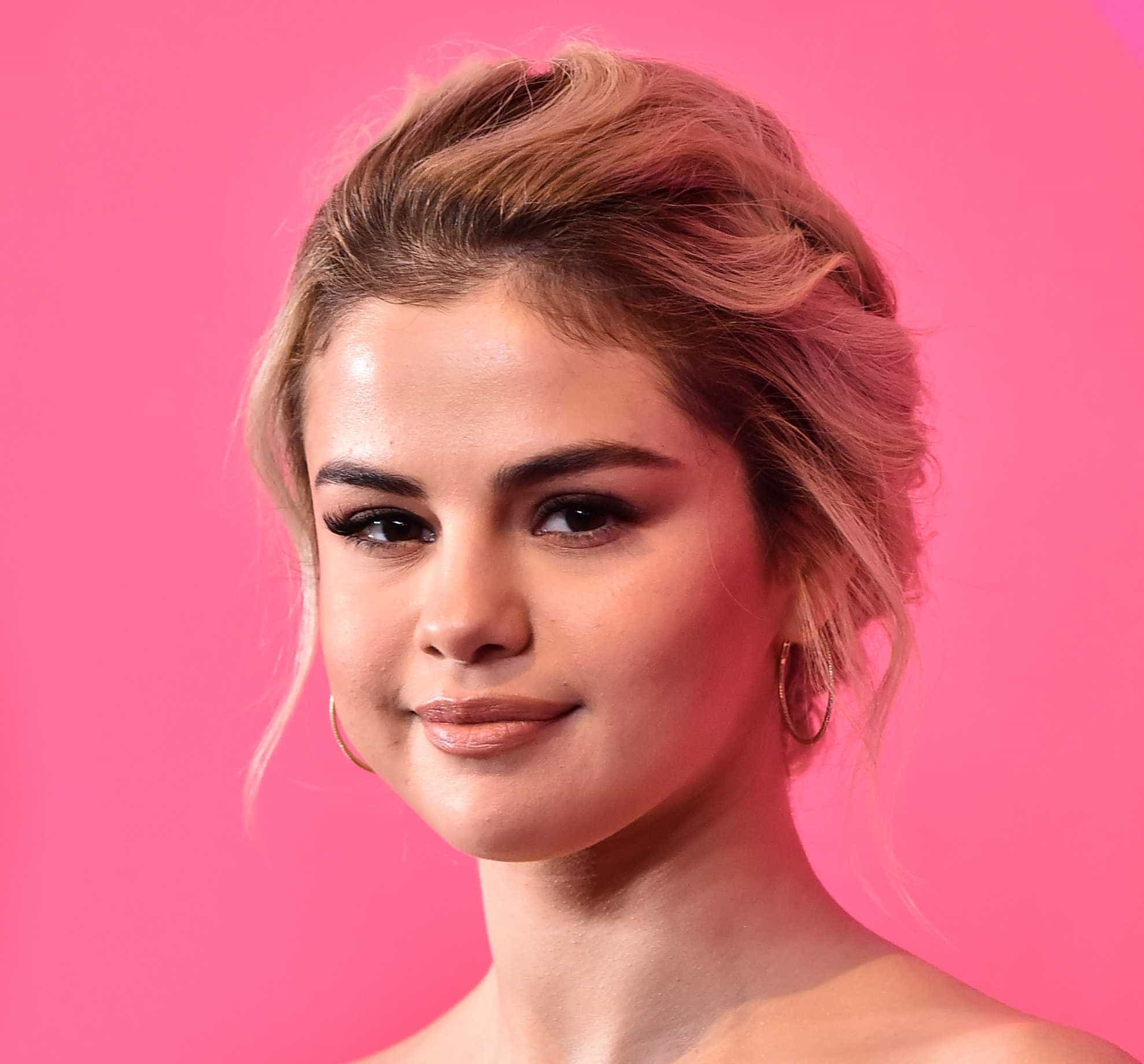 Detail Selena Gomez Hd Wallpaper Nomer 56