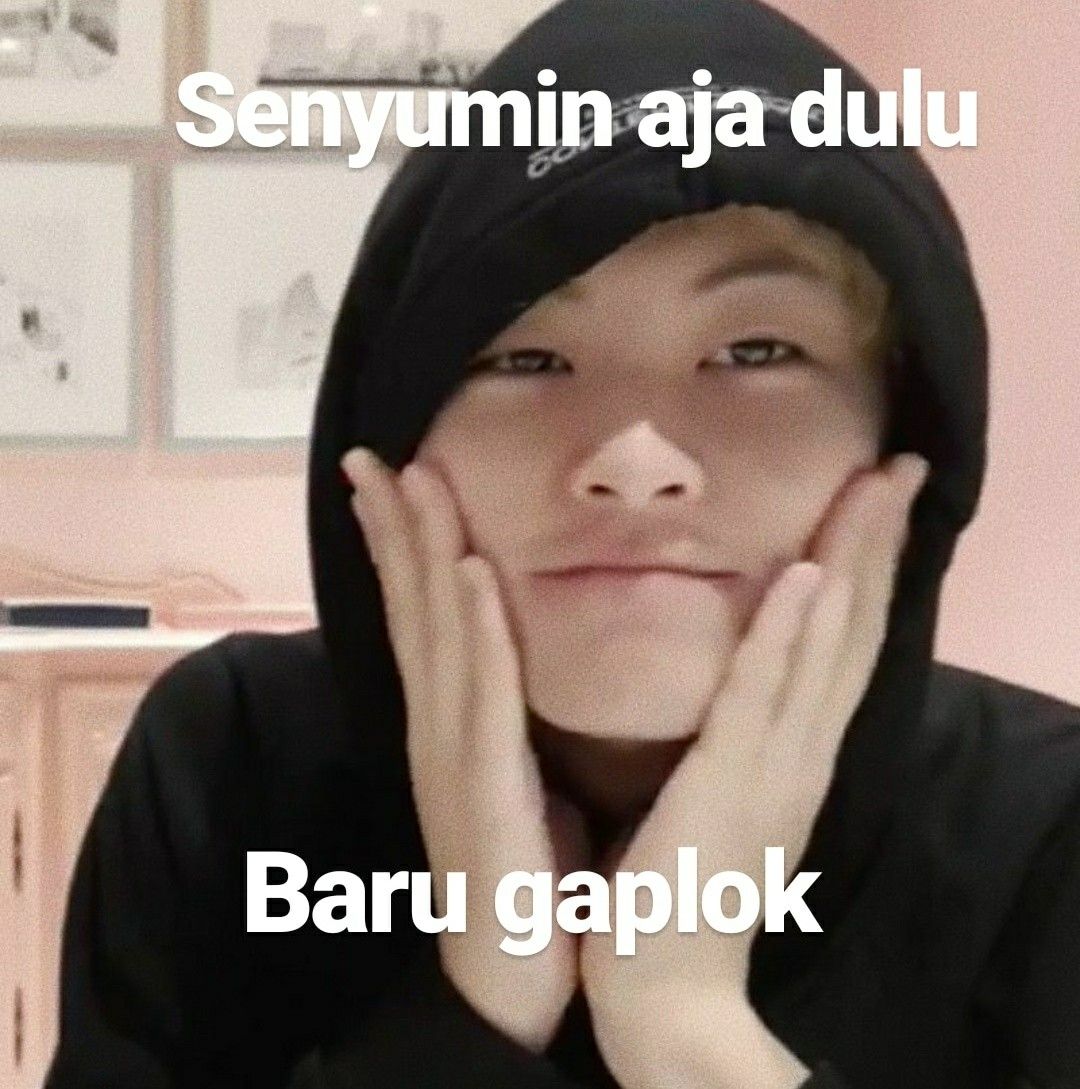 Detail Senyumin Aja Meme Nomer 12