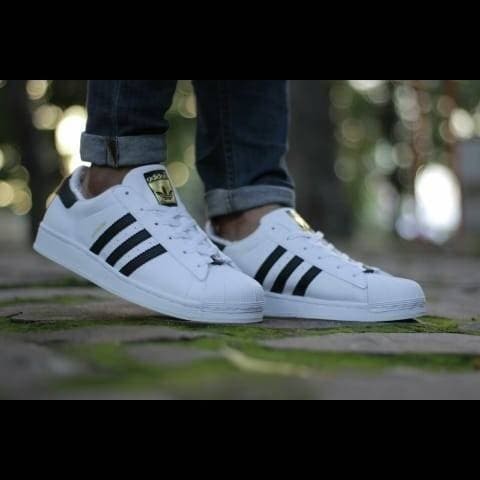 Detail Sepatu Adidas Couple Nomer 35