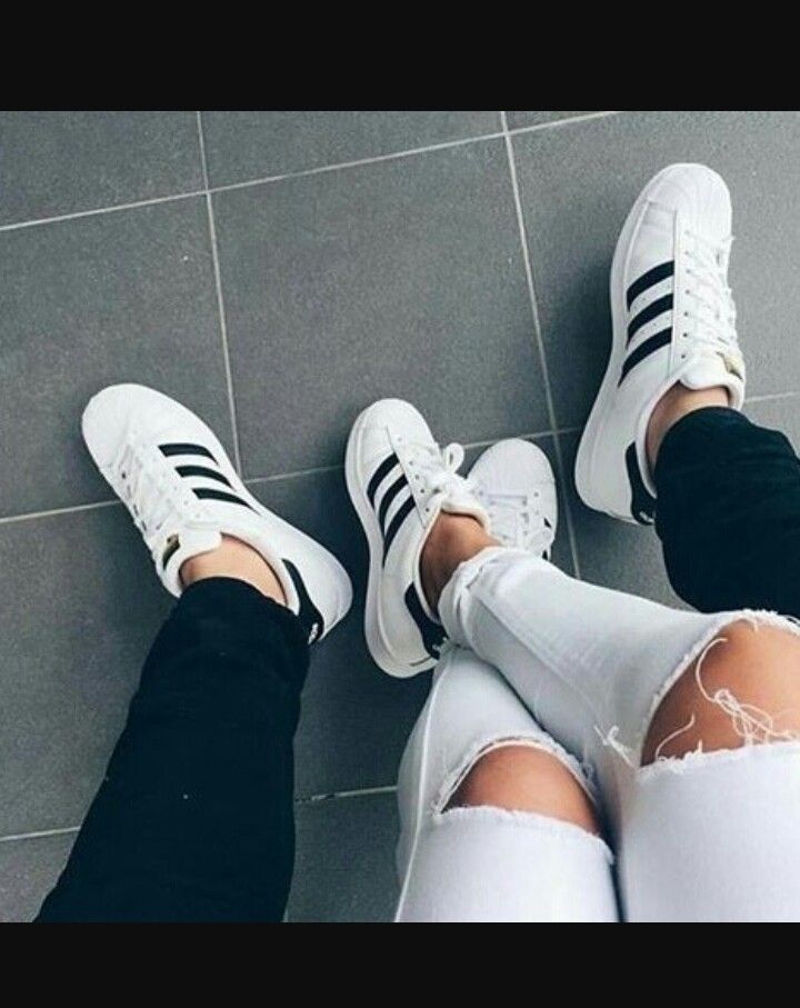 Detail Sepatu Adidas Couple Nomer 7