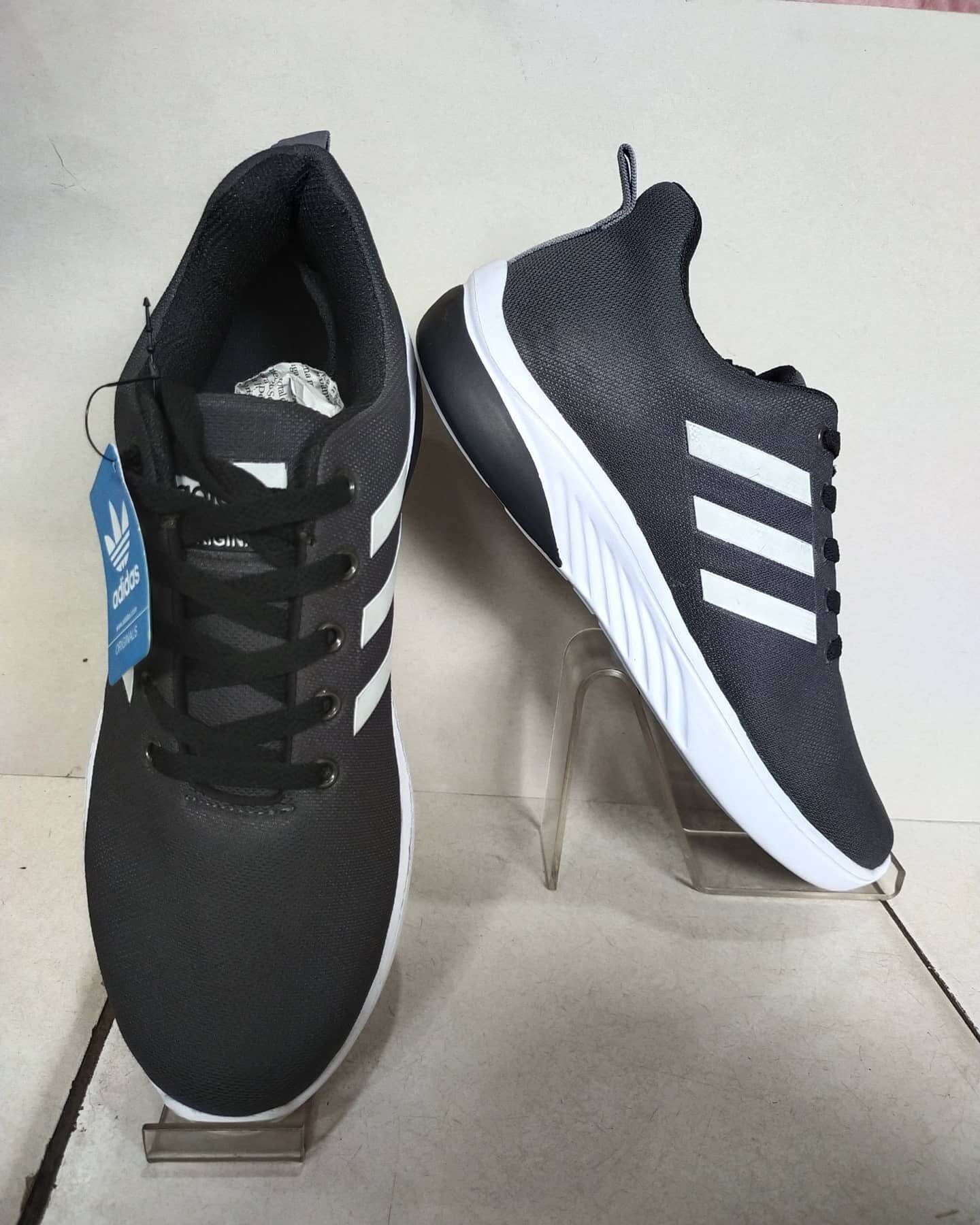 Detail Sepatu Adidas Garis 3 Nomer 55