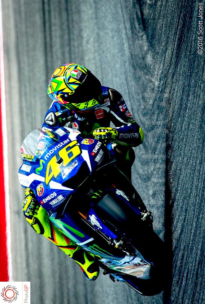 Detail Wallpaper Valentino Rossi 2016 Nomer 12