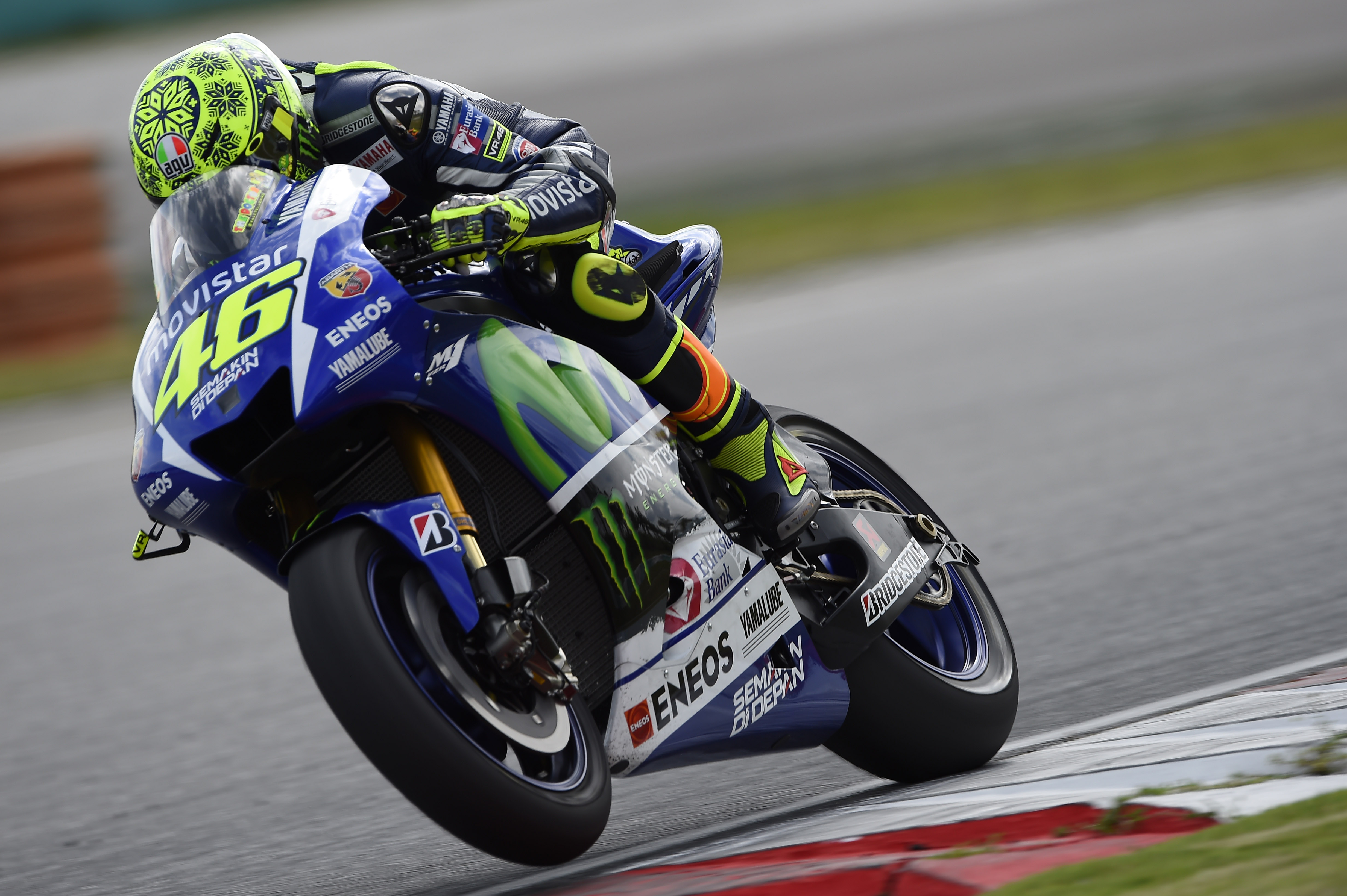 Detail Wallpaper Valentino Rossi 2016 Nomer 21