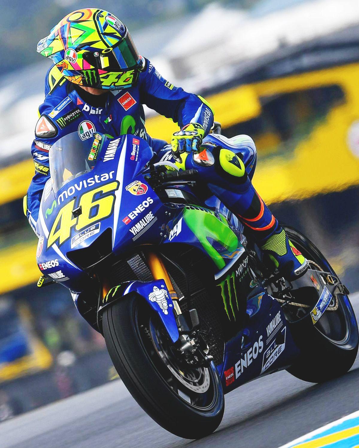 Detail Wallpaper Valentino Rossi 2017 Nomer 7