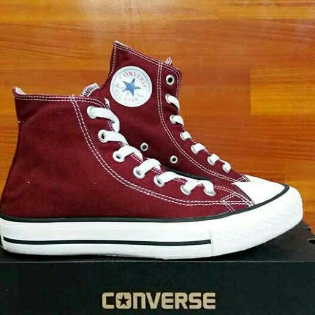 Detail Sepatu All Star Warna Merah Nomer 40