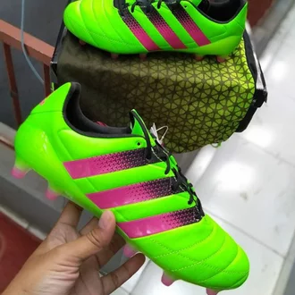 Detail Sepatu Bola Adidas Ace 16 Nomer 3