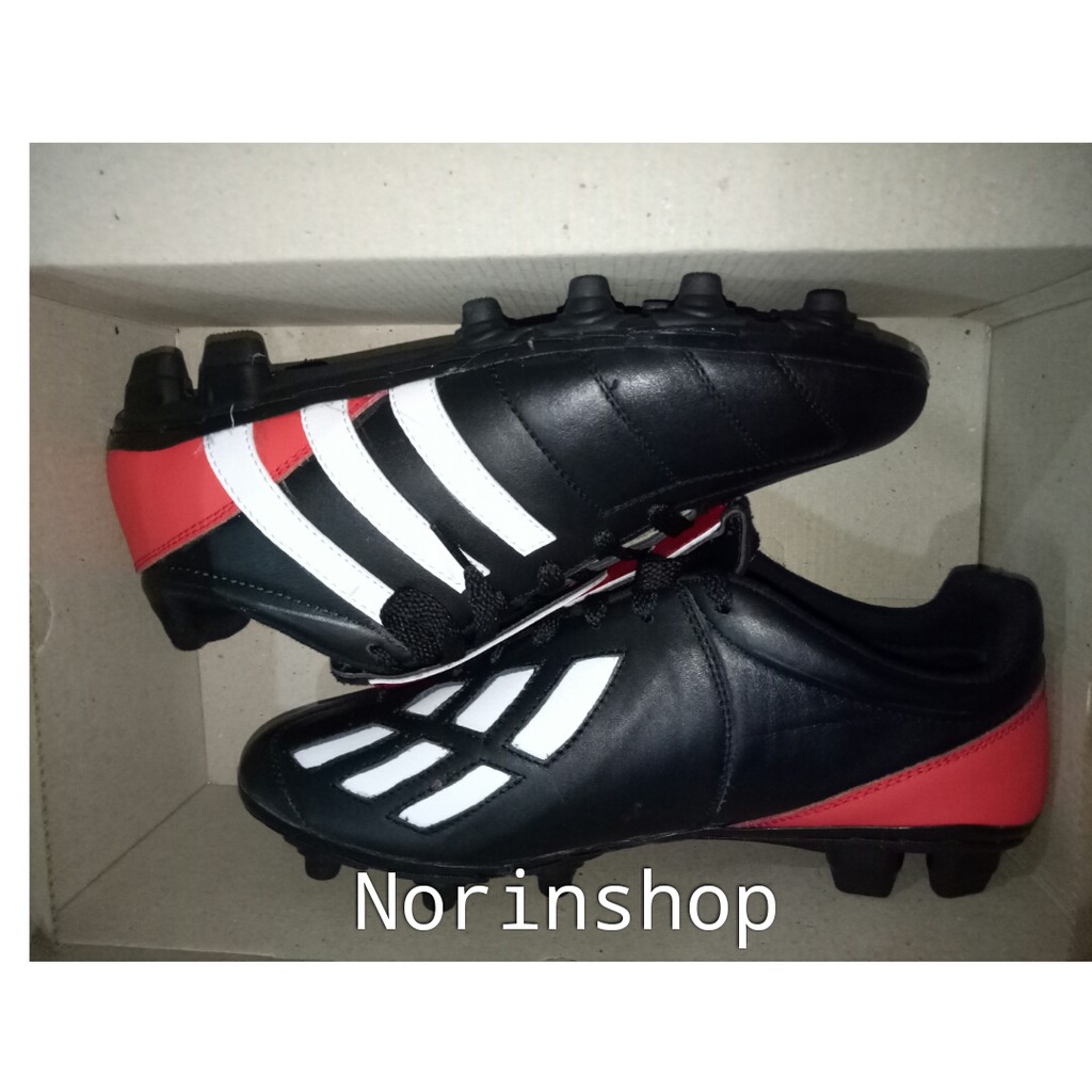 Detail Sepatu Bola Adidas Predator Nomer 49