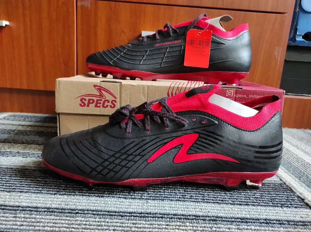 Detail Sepatu Bola Specs Terbaru 2015 Nomer 20