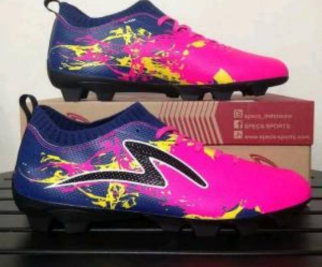 Detail Sepatu Bola Specs Warna Pink Nomer 13