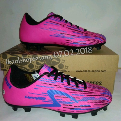 Detail Sepatu Bola Specs Warna Pink Nomer 4