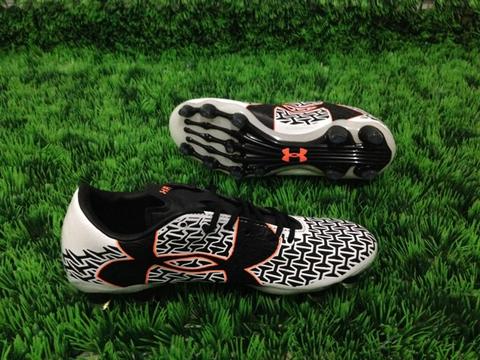 Detail Sepatu Bola Under Armour Nomer 20