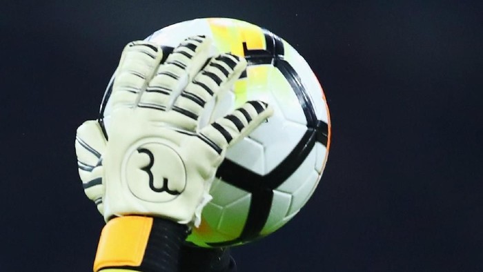 Detail Sepatu Bola Untuk Kiper Nomer 51