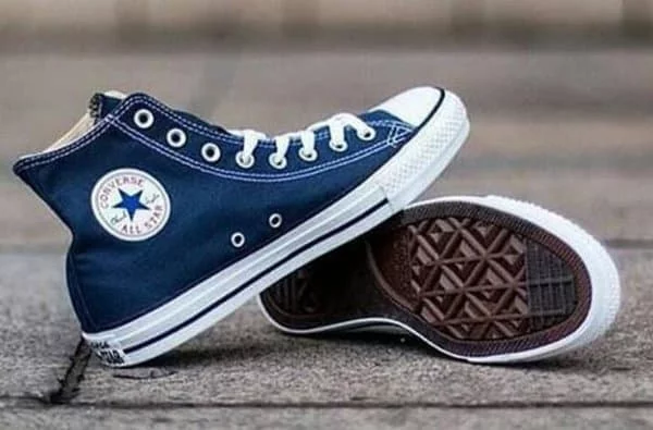 Detail Sepatu Converse Biru Nomer 24