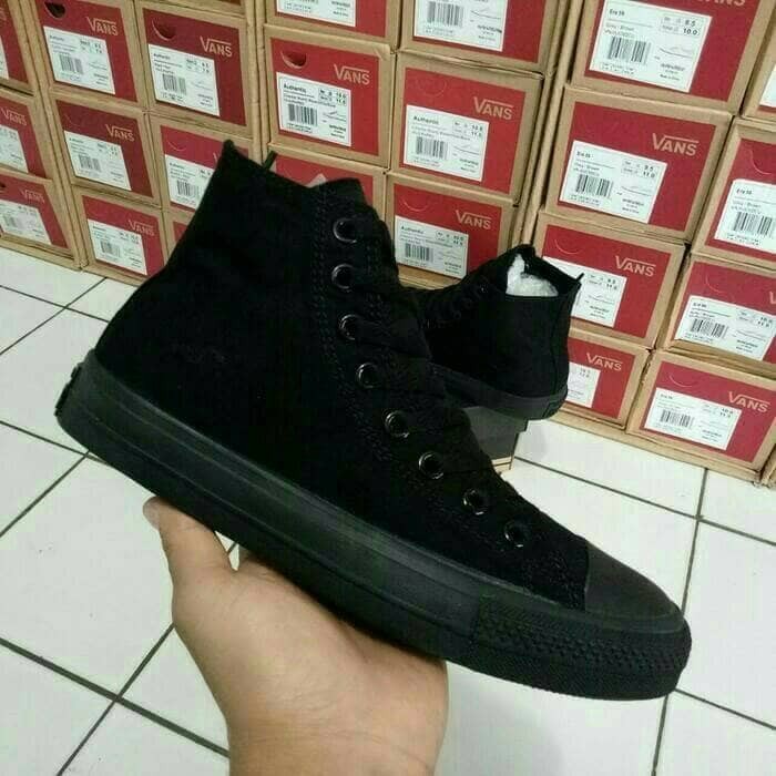 Detail Sepatu Converse Hitam Nomer 31