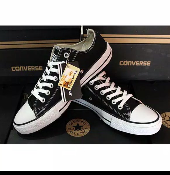 Detail Sepatu Converse Hitam Nomer 41