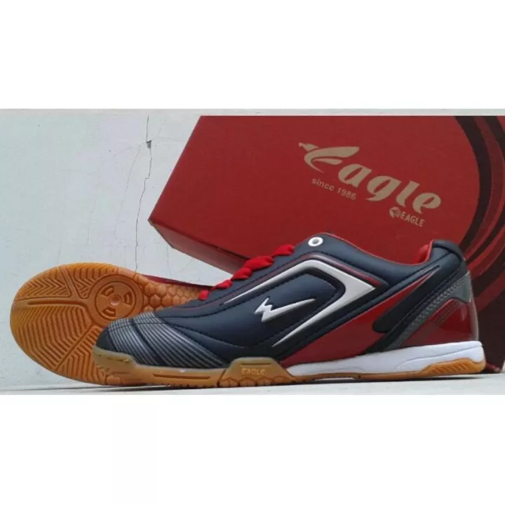 Detail Sepatu Eagle Futsal Nomer 37