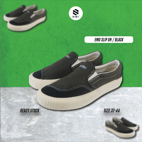 Detail Sepatu Emo Nomer 20