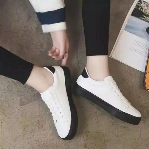 Detail Sepatu Emo Nomer 31