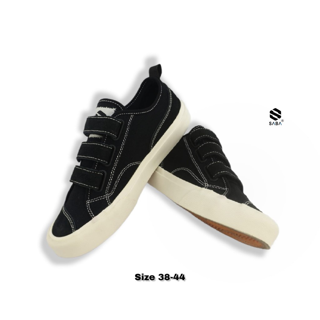 Detail Sepatu Emo Nomer 40