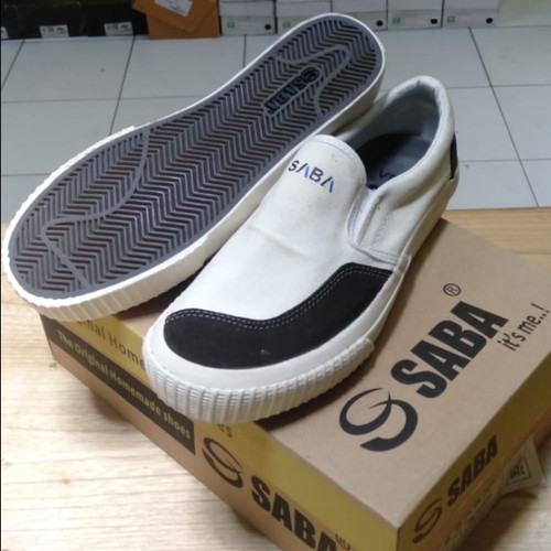 Detail Sepatu Emo Nomer 42