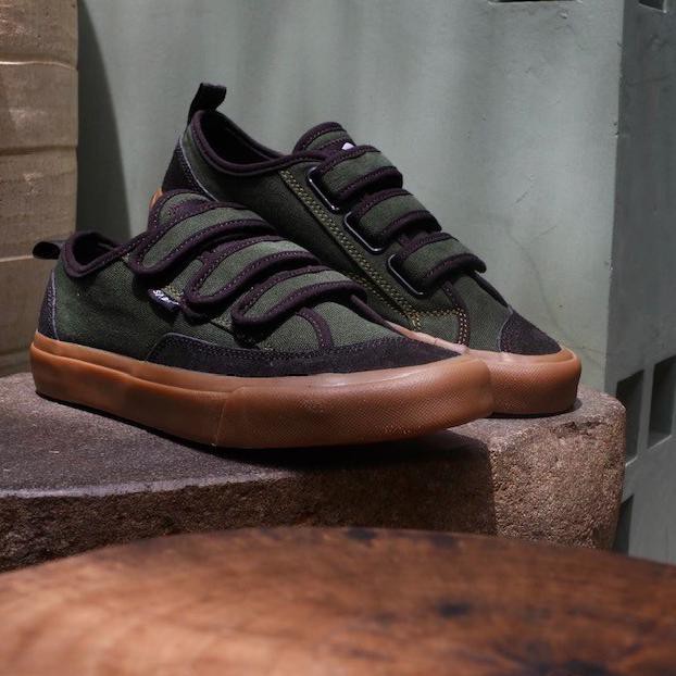 Detail Sepatu Emo Nomer 47