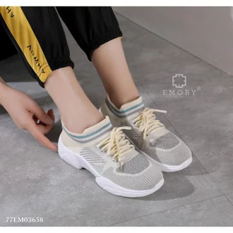 Detail Sepatu Emo Nomer 50