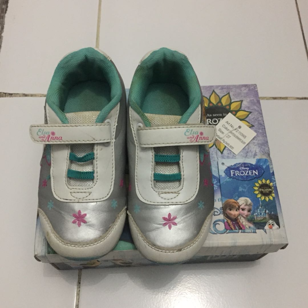 Detail Sepatu Frozen Asli Nomer 47