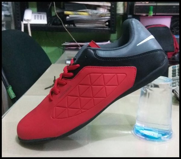 Detail Sepatu Futsal Eagle Nomer 49