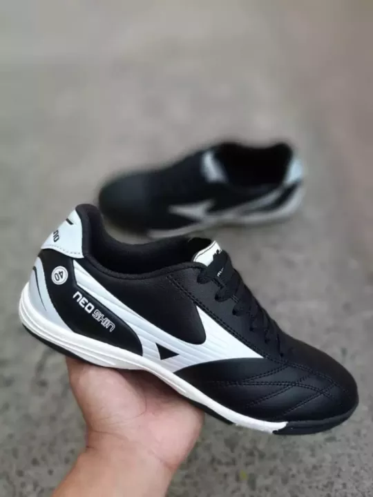 Detail Sepatu Futsal Lazada Nomer 20