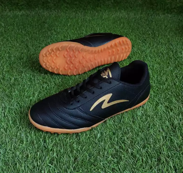 Detail Sepatu Futsal Lazada Nomer 33