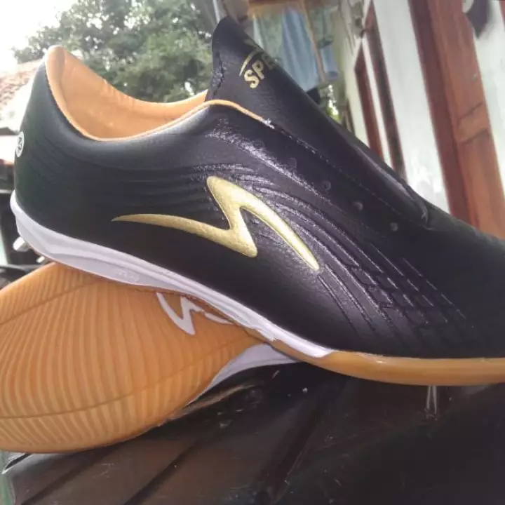 Detail Sepatu Futsal Lazada Nomer 55