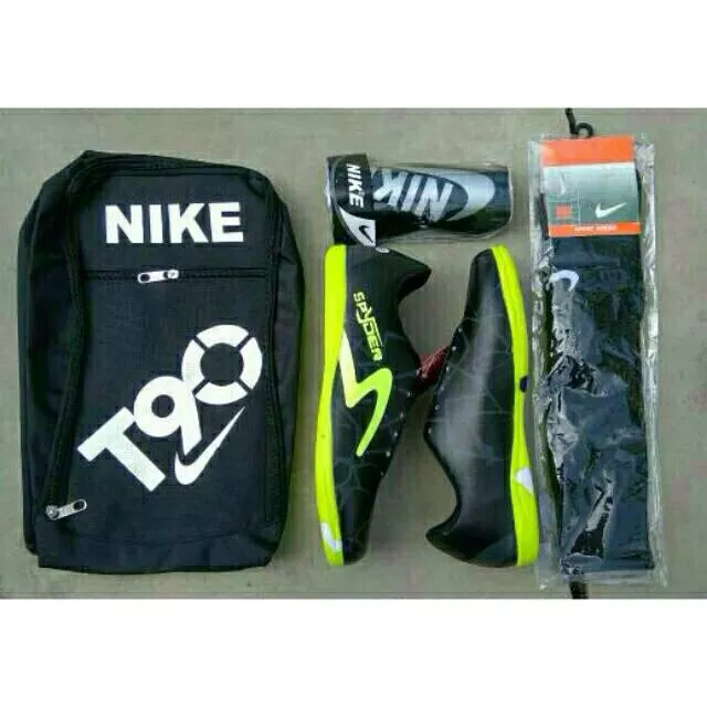 Detail Sepatu Futsal Lazada Nomer 57