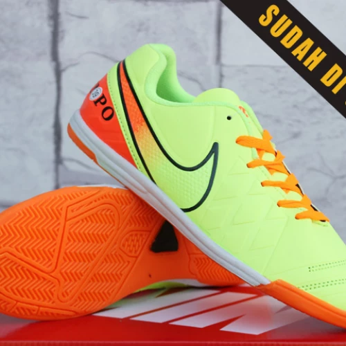 Detail Sepatu Futsal Nike Terbaru 2016 Nomer 16