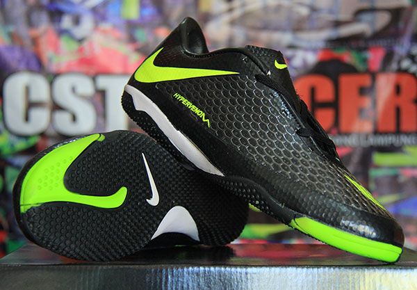 Detail Sepatu Futsal Nike Terbaru 2016 Nomer 21