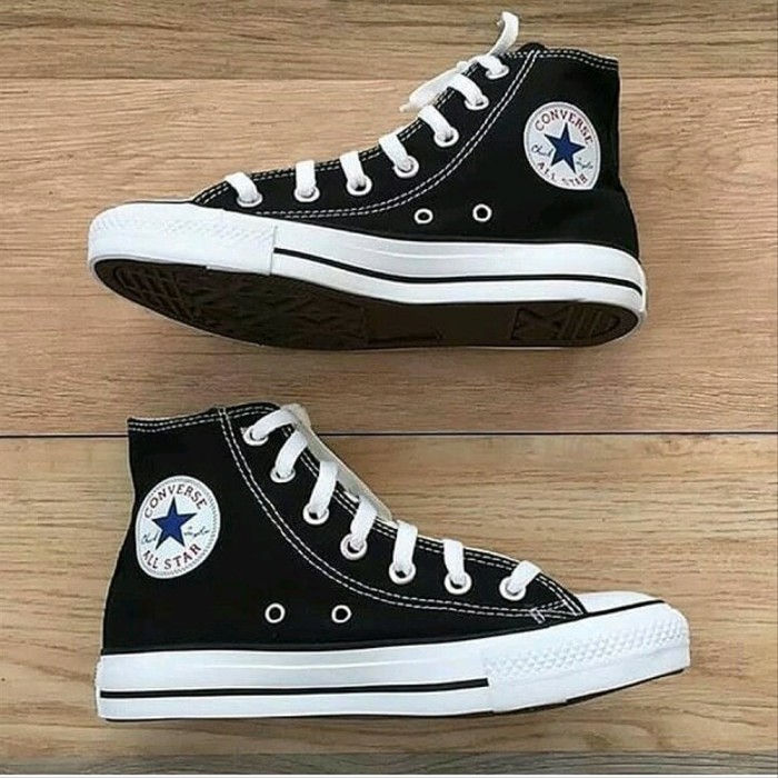 Detail Sepatu Hitam Putih Keren Nomer 18