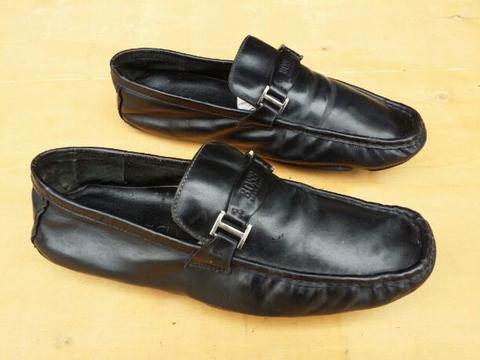 Detail Sepatu Hugo Boss Nomer 45